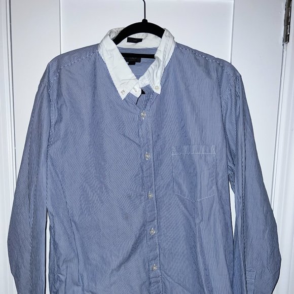J.Crew Mens Casual Button Down, Blue and White Stripes with Accent Collar - Picture 1 of 3